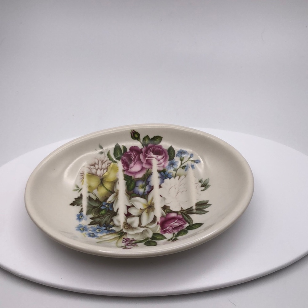 VTG Lovely Soap Dish Floral design Crownford Made in England EC